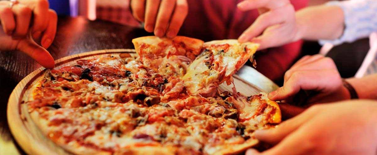 Pizza & Friends The Lounge Marbella 1 image-